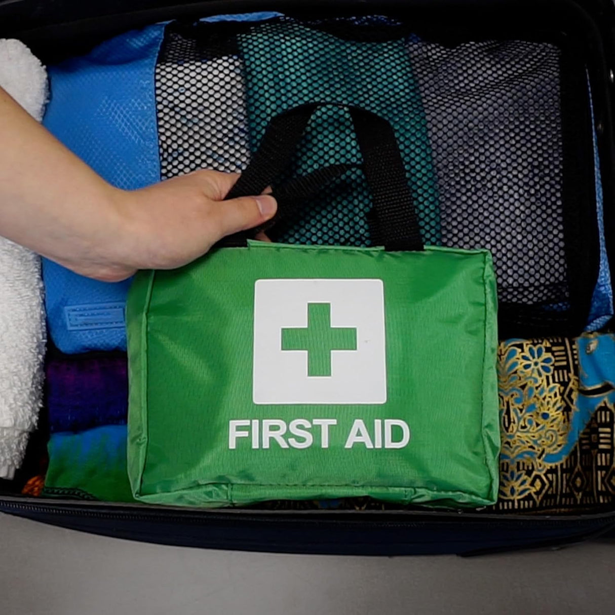 Kit de Primeiros Socorros Completo com 90 Itens