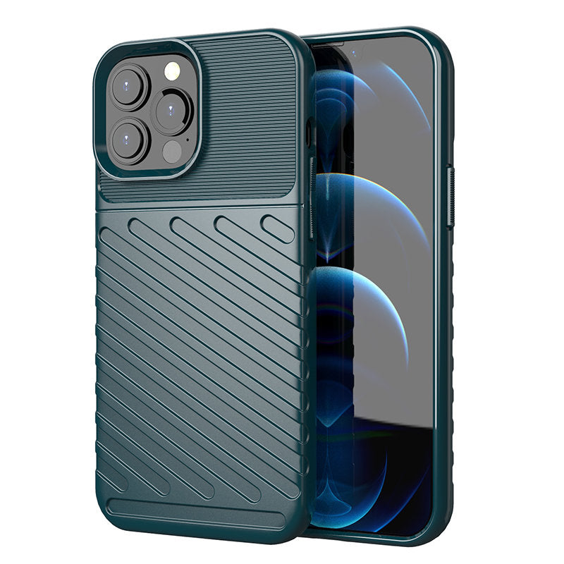 Capa protetora flexível e blindada Thunder Case para iPhone 13 Pro Max na cor verde.