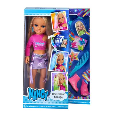 Nancy Muda a Cor de Cabelo