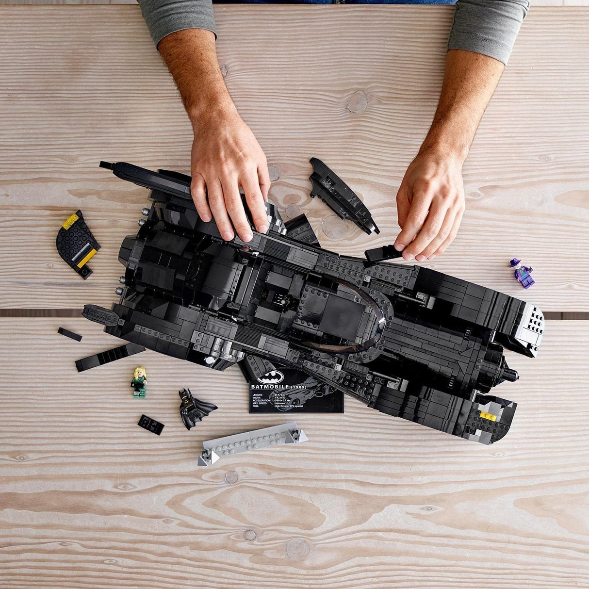 LEGO 76139 DC Super Heroes Batmobile1989