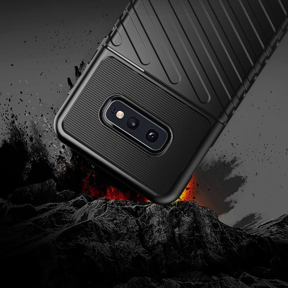 Capa Thunder Capa flexível resistente resistente e resistente de TPU para Samsung Galaxy S10 Plus preta