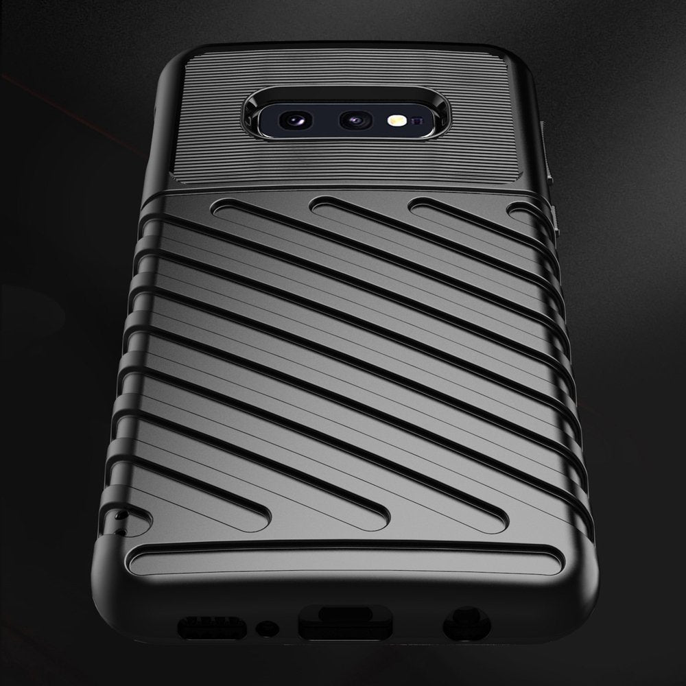 Capa Thunder Capa flexível resistente resistente em TPU para Samsung Galaxy S10e preta