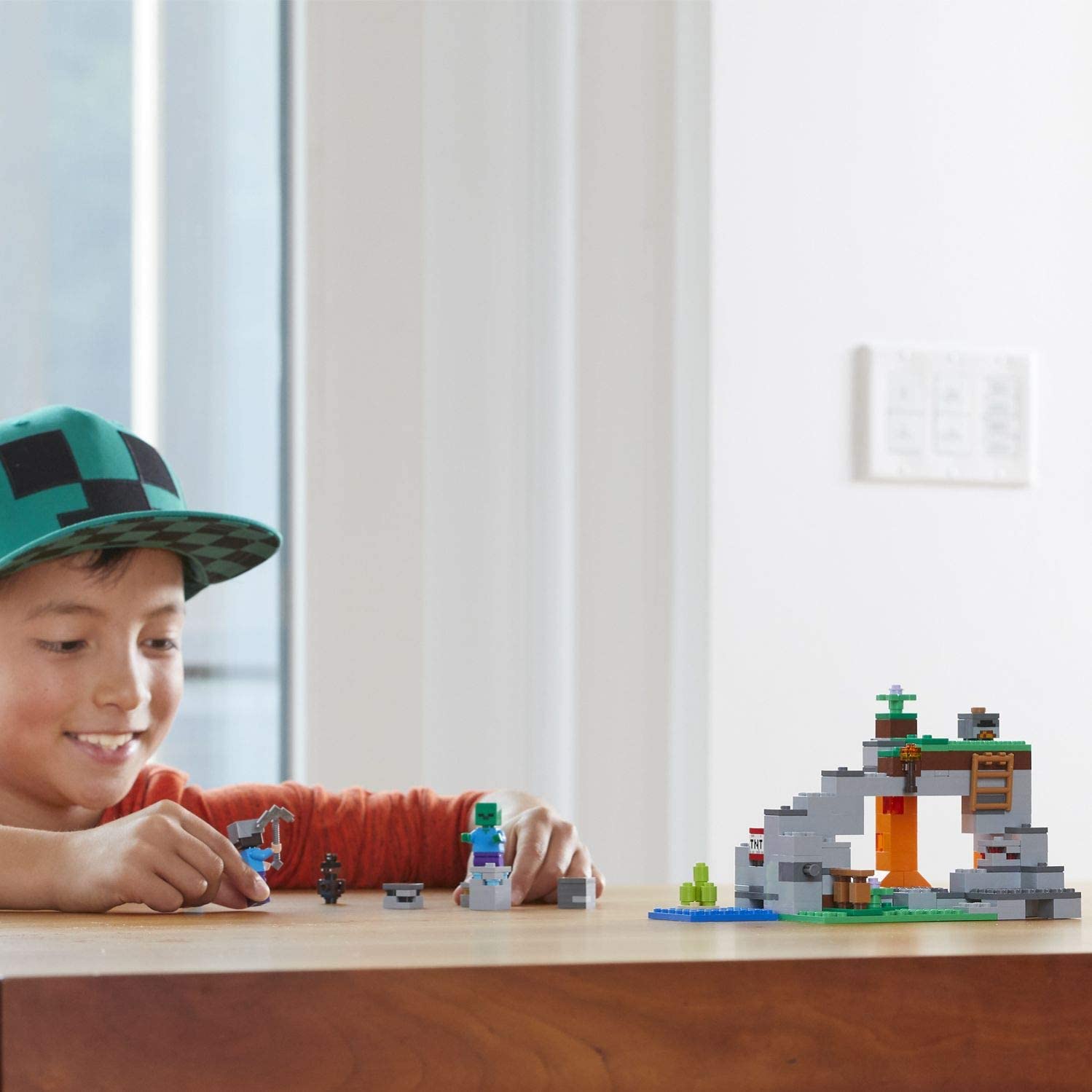 LEGO Minecraft 21141 A Caverna do Zombie