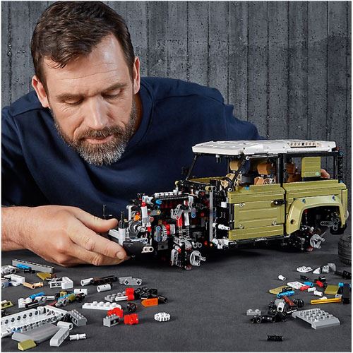 LEGO Technic 42110 Land Rover Defender