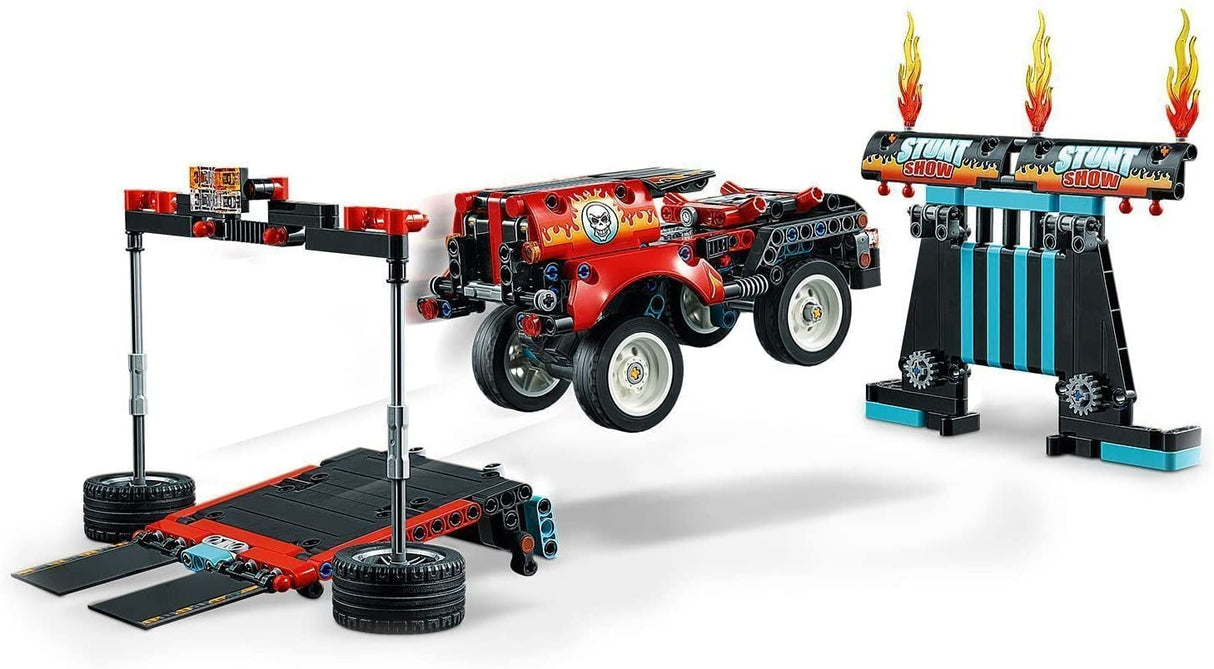 LEGO Technic Espectáculo Acrobático Camião e Moto - 42106