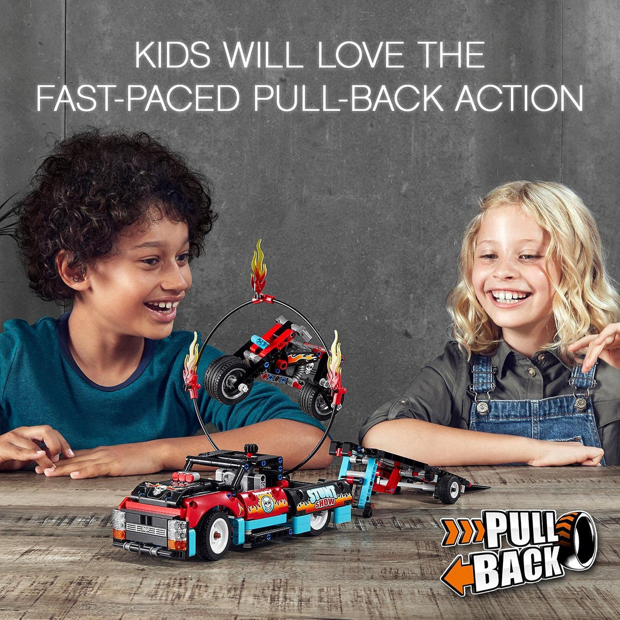 LEGO Technic Espectáculo Acrobático Camião e Moto - 42106