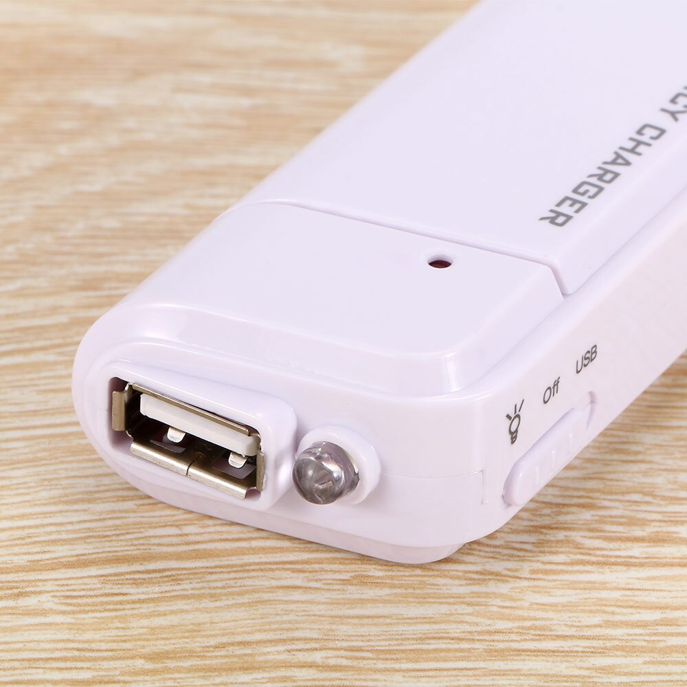 Powerbank de Emergência a Pilhas com Lanterna - Multi4you®