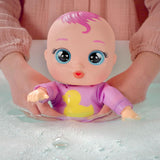 Bebés Chorões Newborn Bath Time Zoe – Boneca Interativa com Toalha de Pato