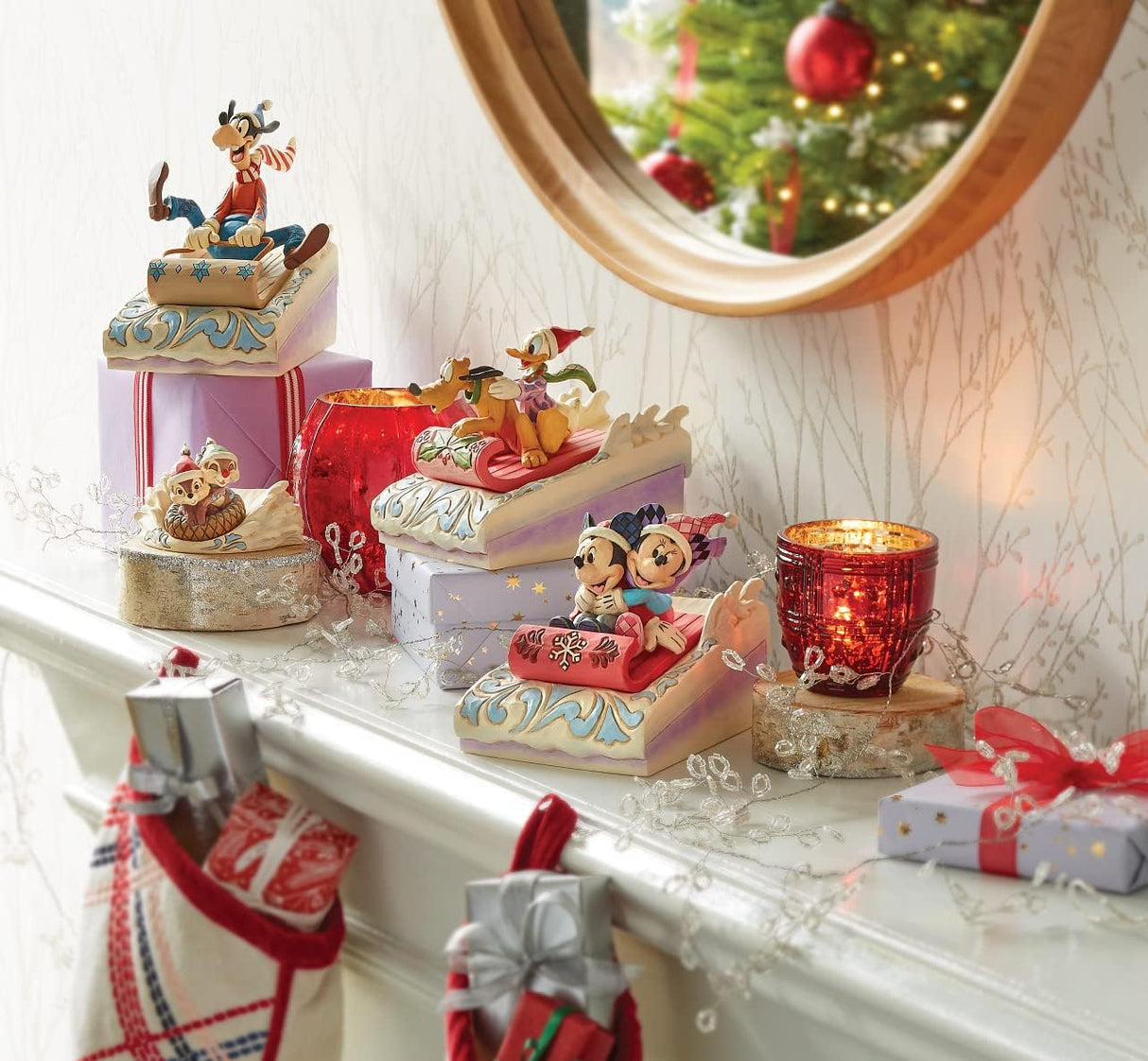 Figura Disney Tradições - Pateta Em Trenó Natal 12cm