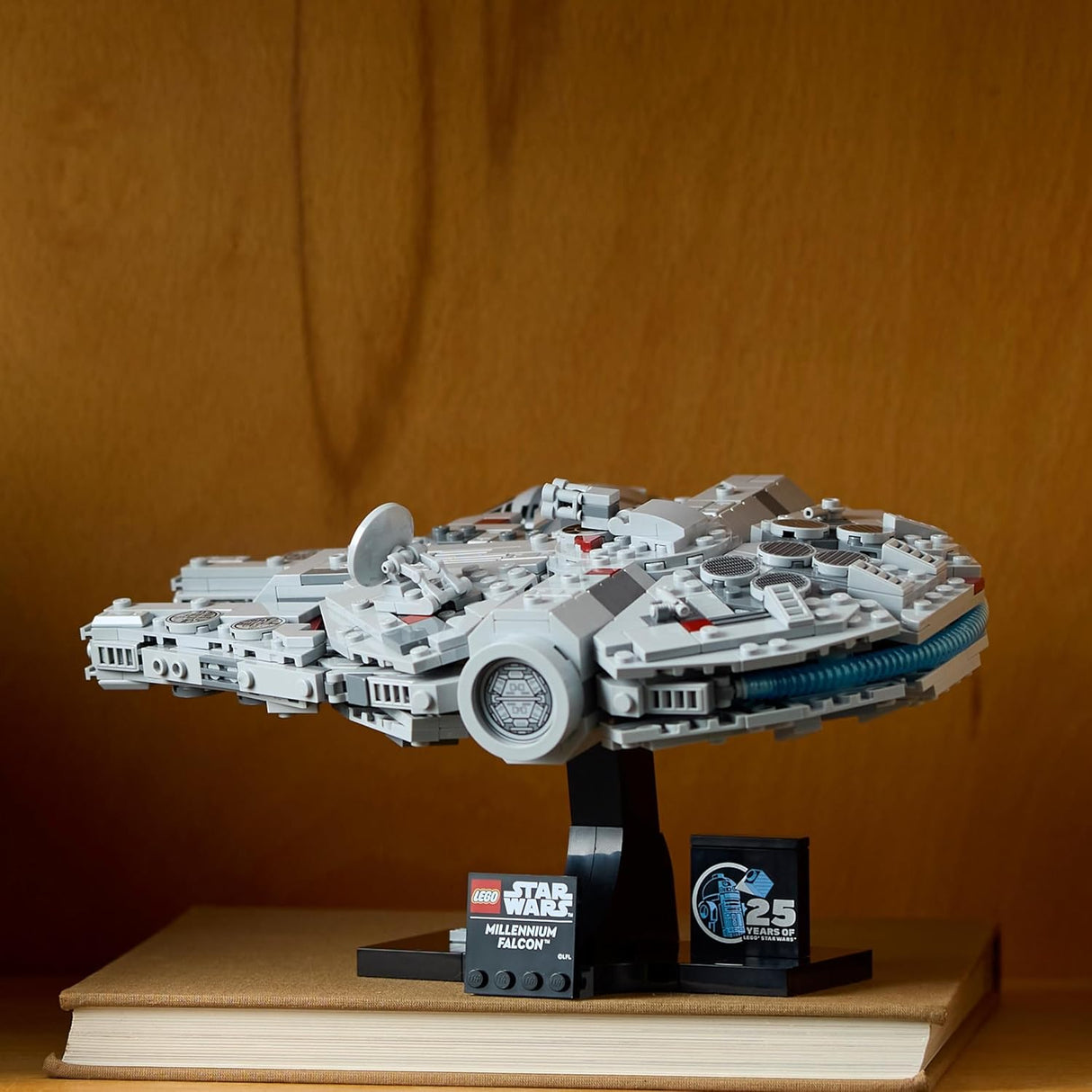 LEGO Star Wars 75375 – Falcão Milenar