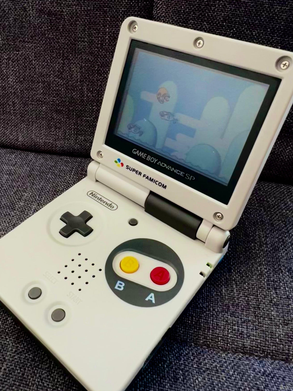 Game Boy Advance SP Consola Nintendo + Jogo Super Mario World - Super Mario Advance 2 (OUTLET)