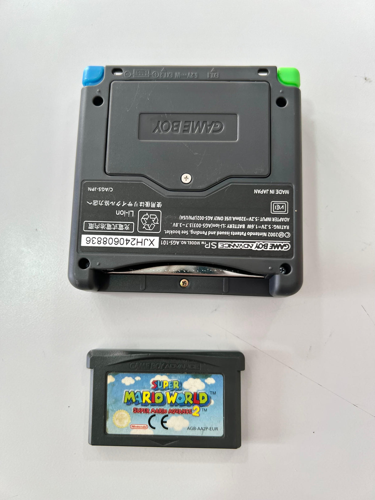 Game Boy Advance SP Consola Nintendo + Jogo Super Mario World - Super Mario Advance 2 (OUTLET)