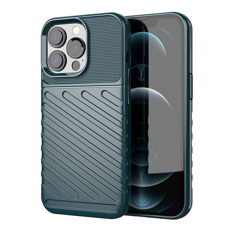 Capa Thunder Case flexível e blindada para iPhone 13 Pro na cor verde