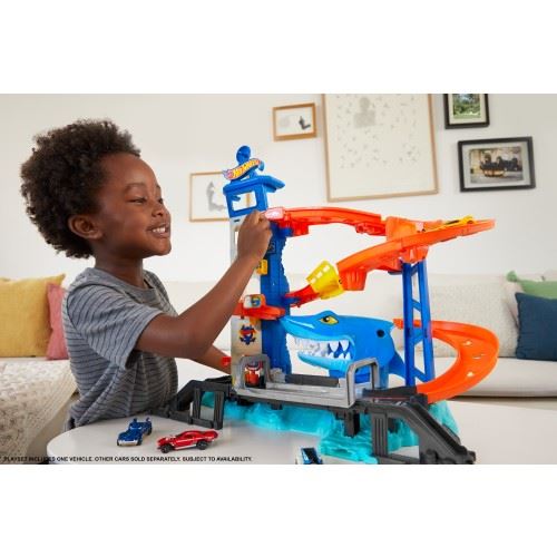 Hot Wheels Ataque Cidade do Tubarão