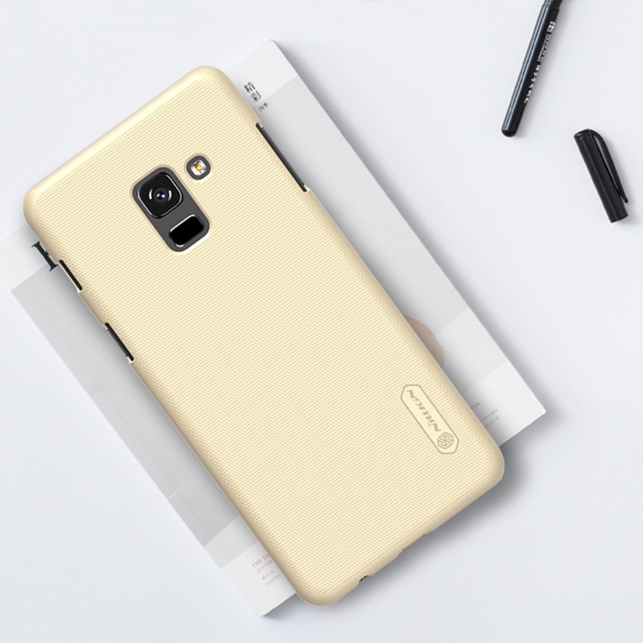 Capa Nillkin Super Frosted Shield com protetor de tela para Samsung Galaxy A8 2018 A530 dourado