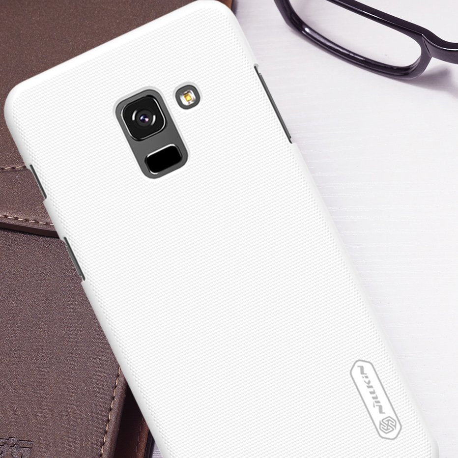 Capa Nillkin Super Frosted Shield com protetor de tela para Samsung Galaxy A8 2018 A530 branca